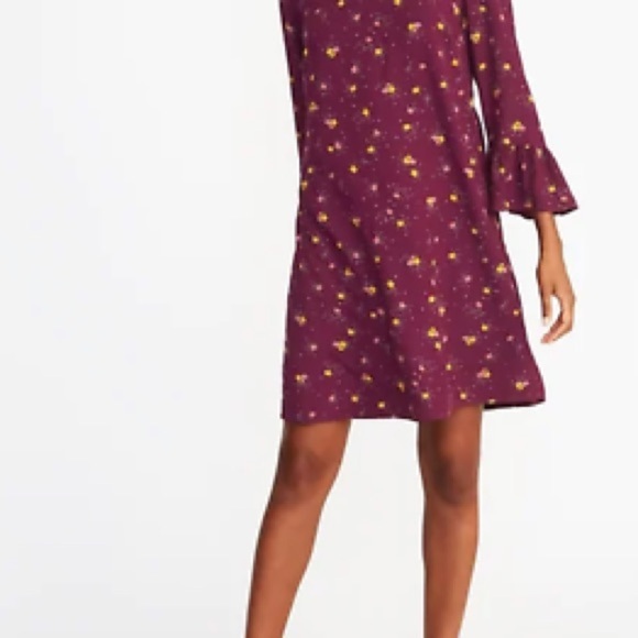 Old Navy Romantic Spring Plum Floral Fit & Flare Flute-Sleeve Plus-Size Dress - Picture 2 of 10